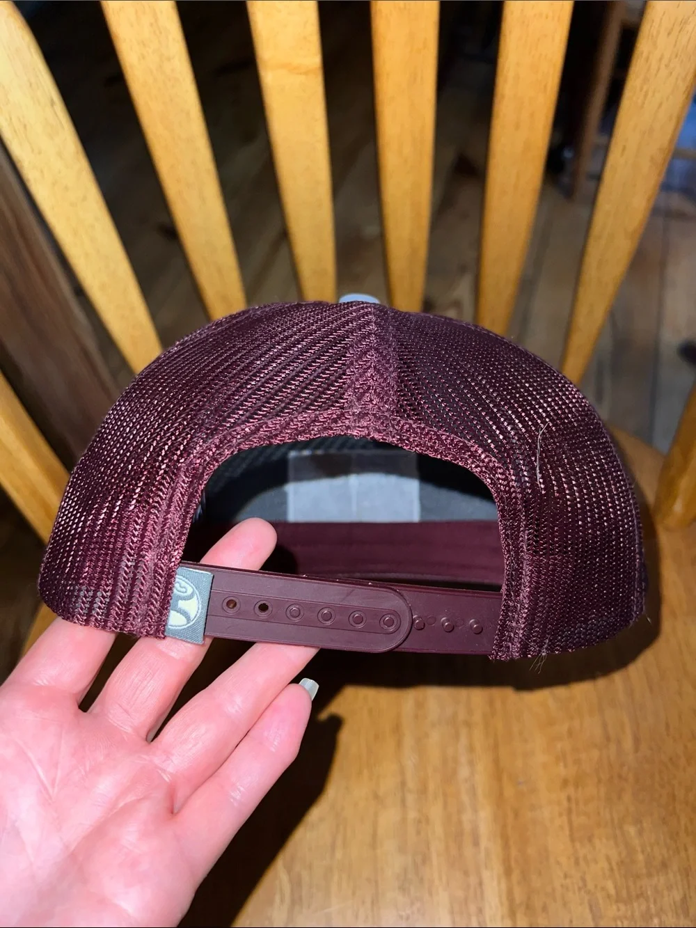 Hooey Men’s Gray and Maroon Mesh Trucker Hat